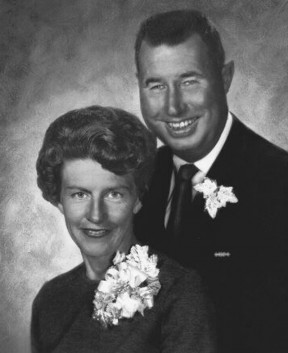 The writer's parents, Pat and Alton Manzer.
