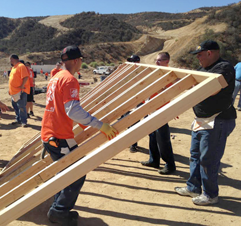 The Home Depot Helps Build Veteran Housing in Saugus 09222014