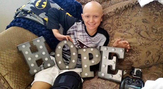 Friends and family of a Santa Clarita Valley boy with cancer are asking the community to help donate blood to the Children’s Hospital Los Angeles for Team Connor.