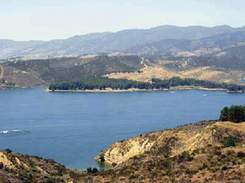 Castaic Lake