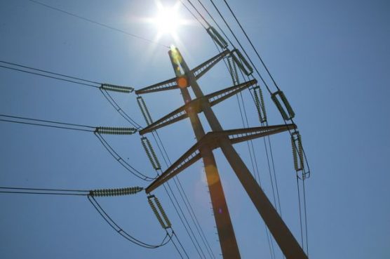 power shutoffs -- SCE power tower and electrical lines