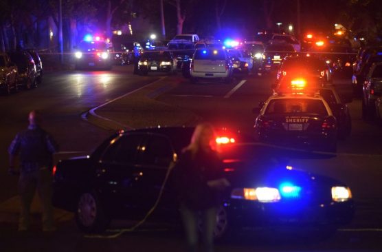 Los Angeles County Sheriff's Department and Fire Department units responded to a deputy-involved shooting in Newhall on Tuesday, Nov. 29, 2017. | Photo: Ryan Painter/The Signal.
