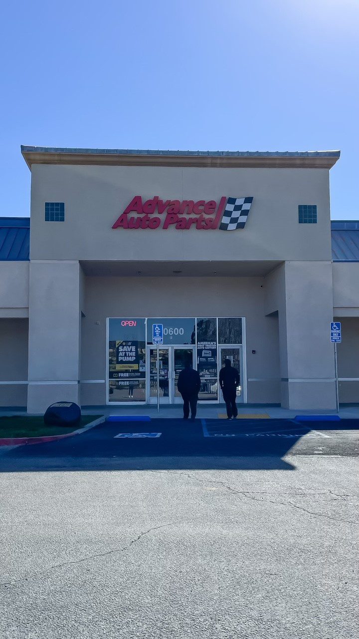 SCVNews.com | Advance Auto Parts Celebrates Grand Opening of New Store in Santa Clarita